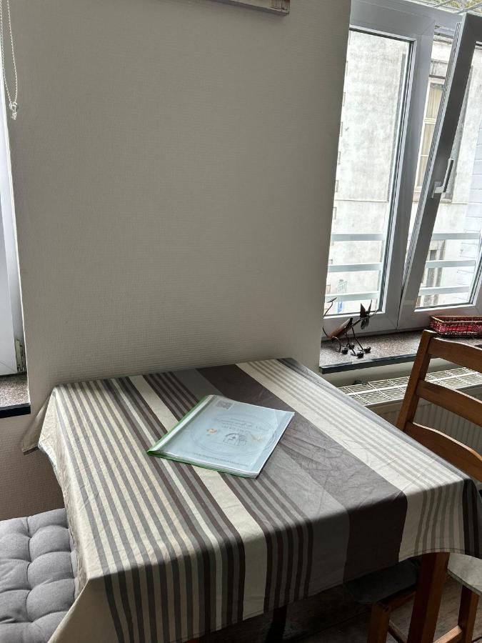 Apartamento Impasse 2 Fosses-La-Ville Exterior foto
